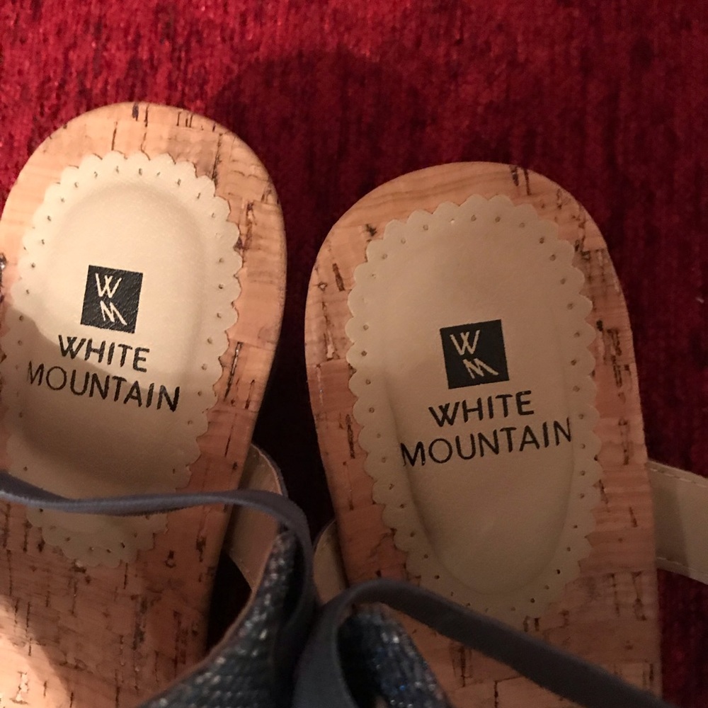 Sandals - Picture 4 of 5